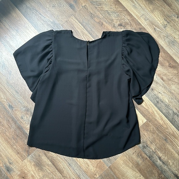 L Love Flutter Sleeve Top- L- Black - Picture 5 of 5
